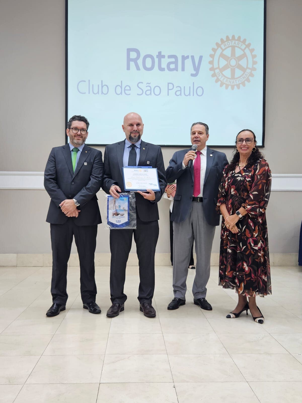 Registro fotográfico da gestão 2025/2026 do Rotary Clube de São Paulo