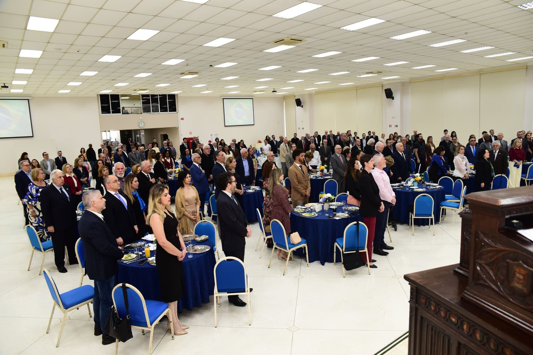 Registro fotográfico da gestão 2026/2027 do Rotary Clube de São Paulo